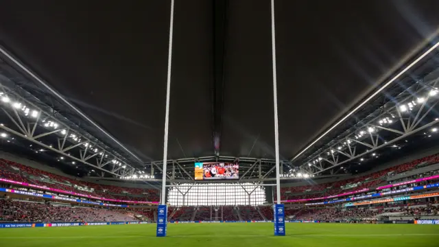 广东挺进8强，徐杰飙7记三分砍23分，杜锋战术奏效，下轮迎战卫冕冠军