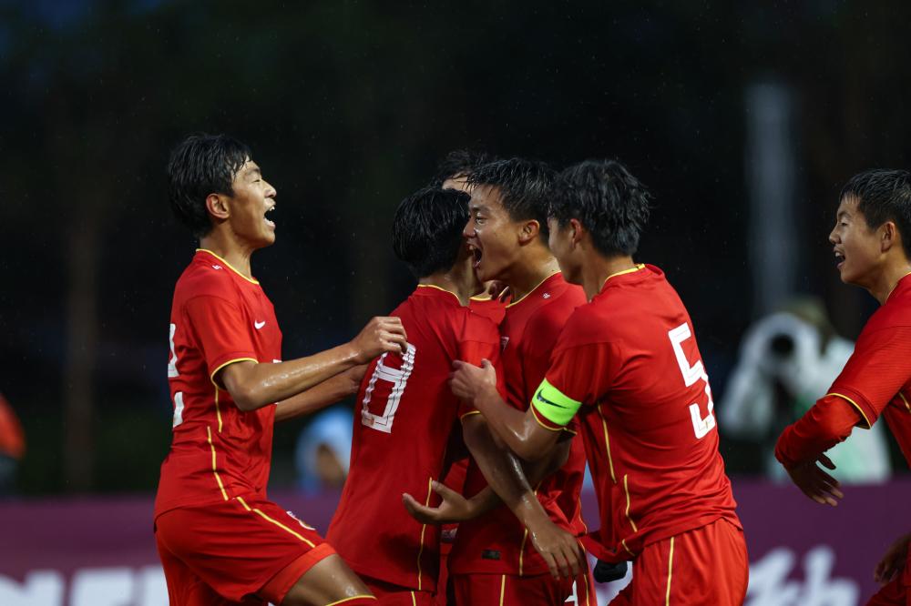 替补门将关键扑救，稳定球队防线